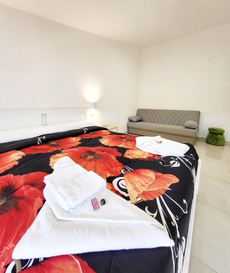 D Annunziohouse Panzió Martinsicuro Kültér fotó